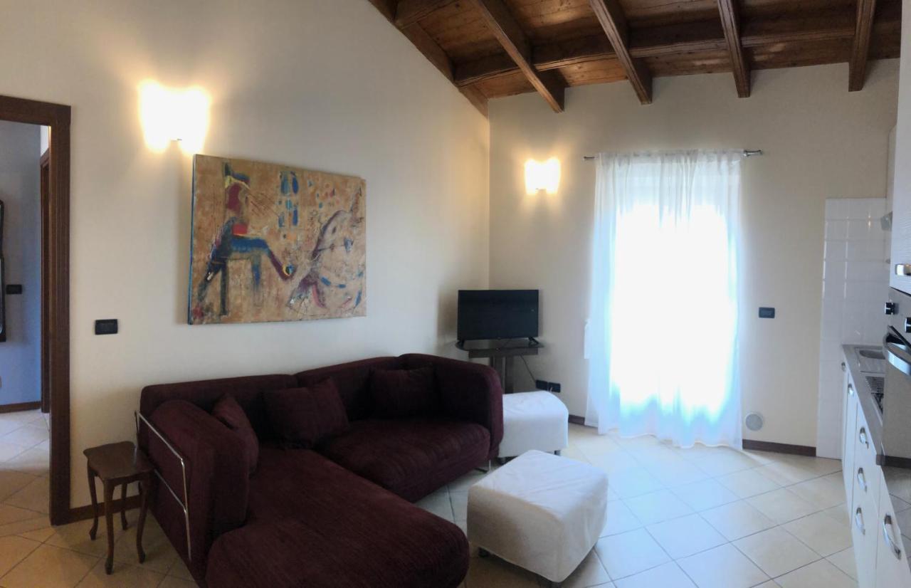 Villa Scati Apartments Melazzo Екстер'єр фото